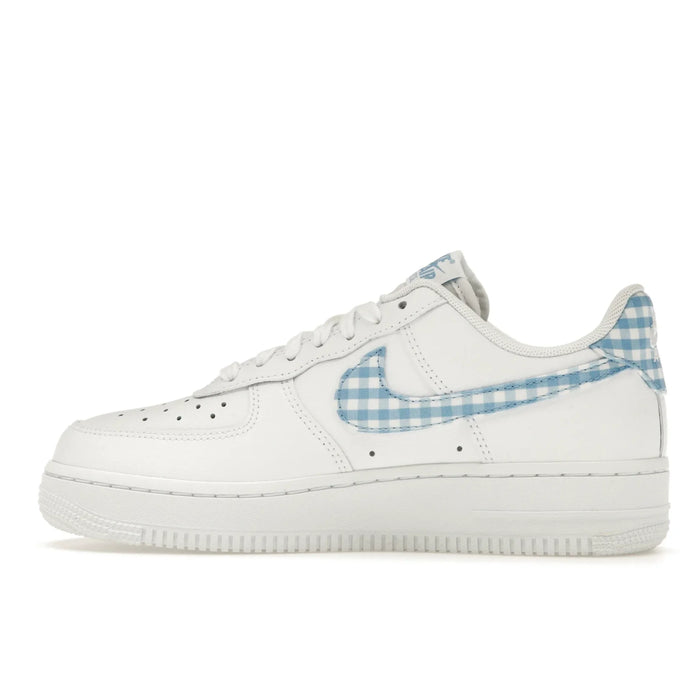 Nike Air Force 1 Low '07 Essential White University, niebieska kratka