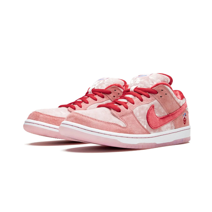 Nike SB Dunk Low StrangeLove Skateboards