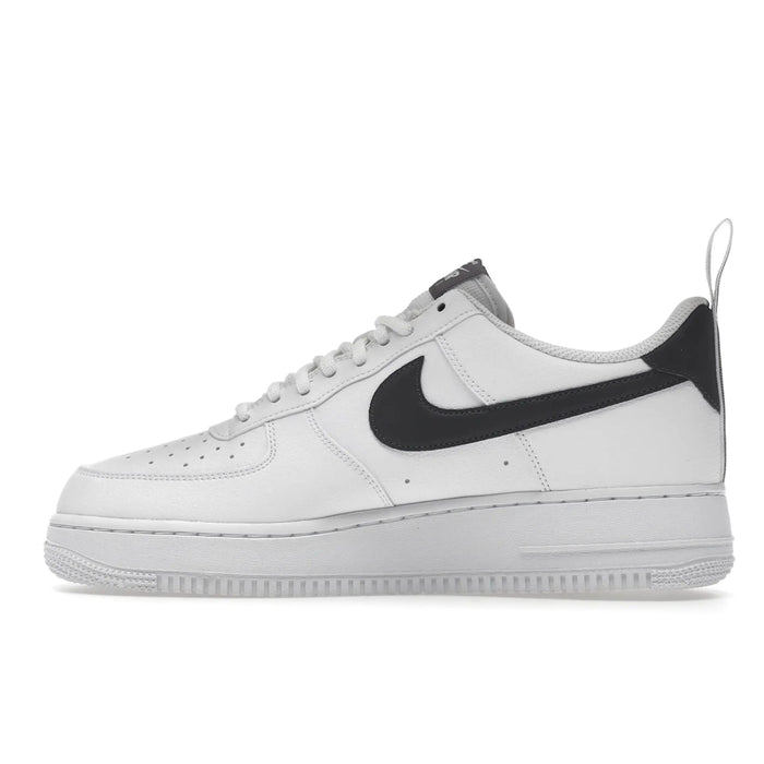 Nike Air Force 1 Low '07 LV8 Biały Metaliczny Ciemnoszary