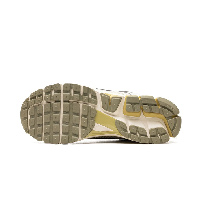 Nike Zoom Vomero 5 SP Light Bone Neutral Olive