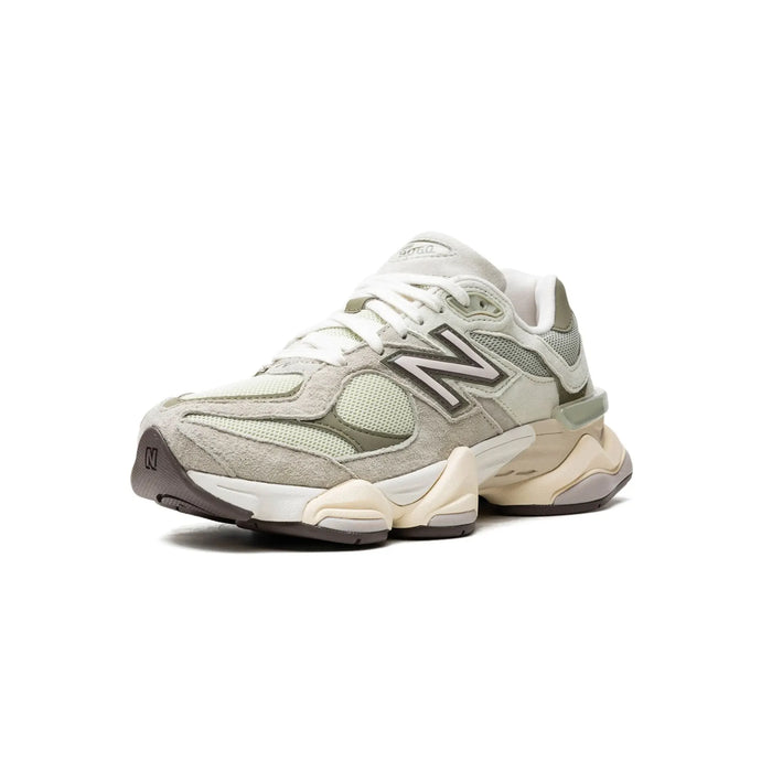 New Balance 9060 Oliwin