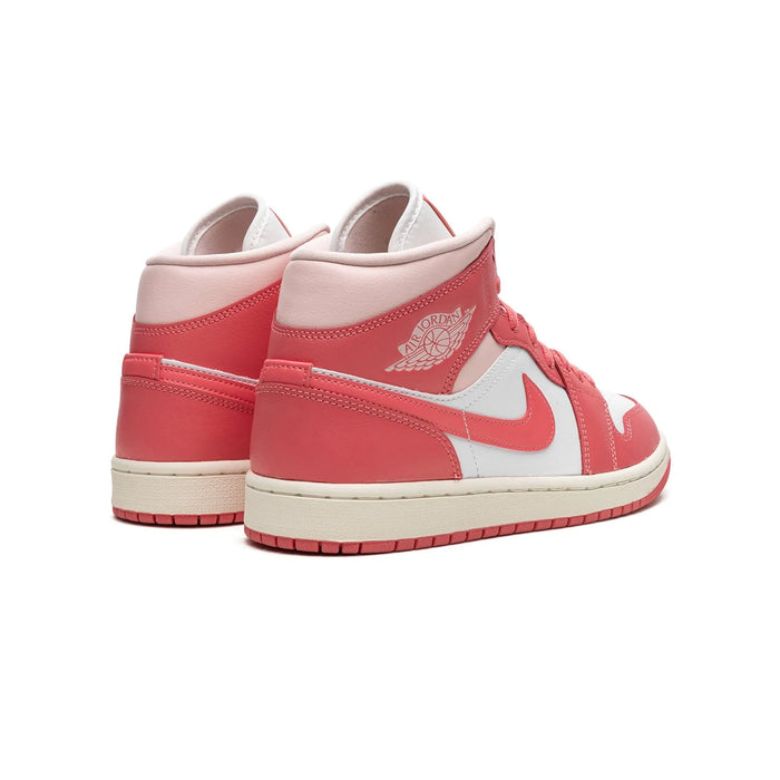 Jordan 1 Mid Strawberries and Cream (femei)