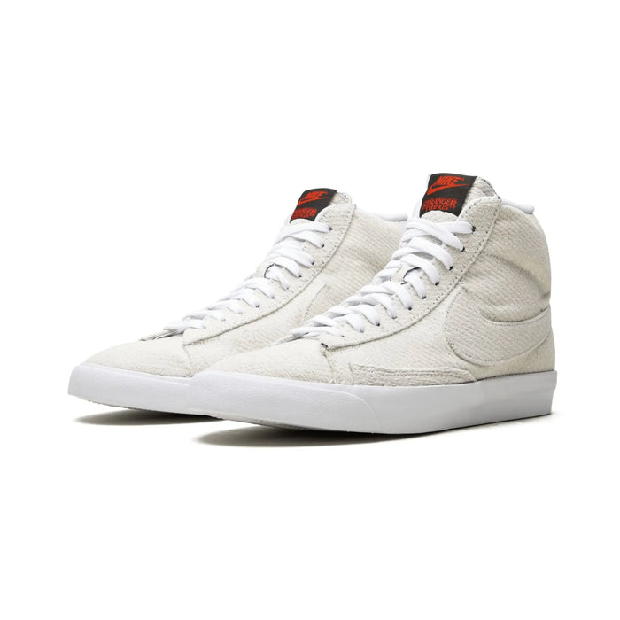 Pachet Nike Blazer Mid Strangers Things pe dos