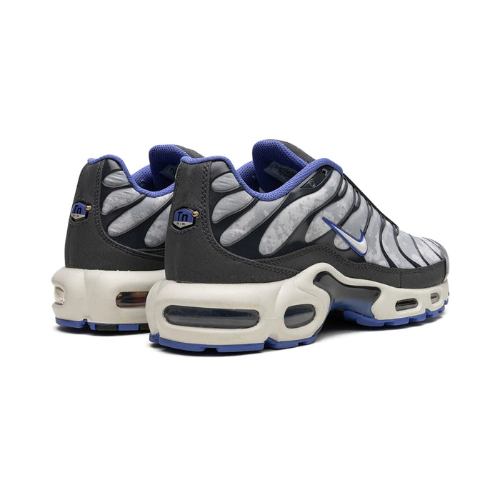 Nike Air Max Plus Social FC