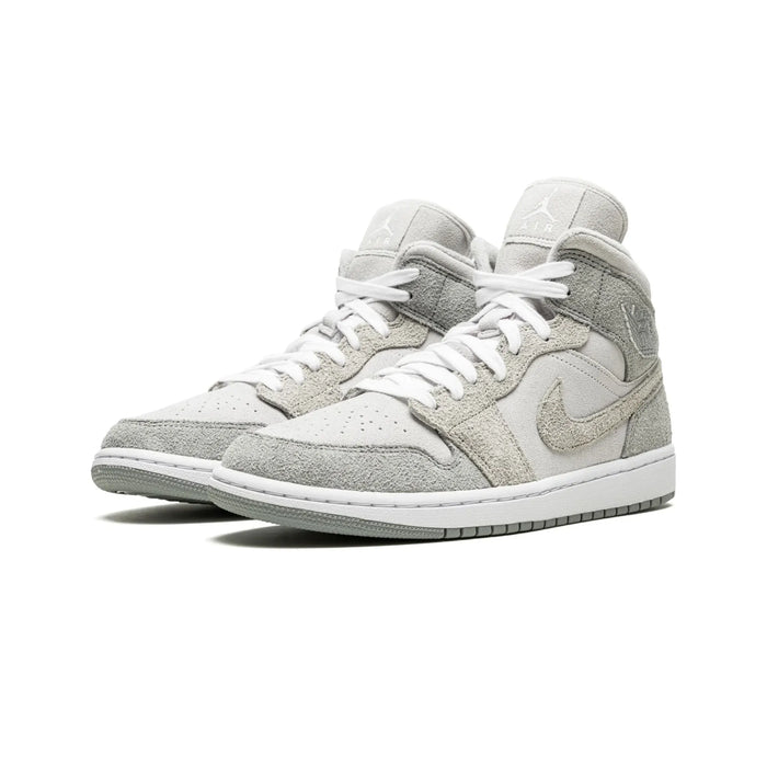 Jordan 1 Mid SE Particle Grey (femei)