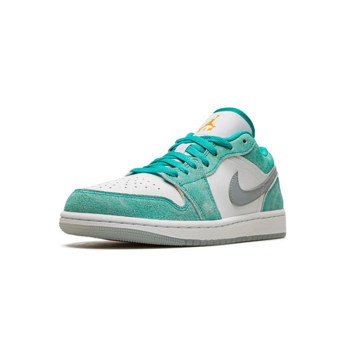 Jordan 1 Low SE New Emerald