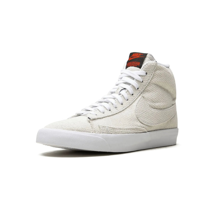 Pakiet Nike Blazer Mid Strangers Things do góry nogami