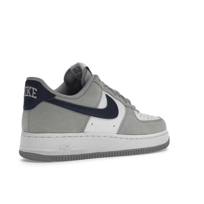 Nike Air Force 1 Low '07 Jasnoprzydymiona szarość Midnight Navy