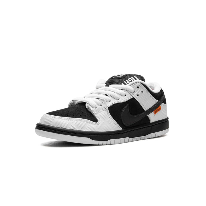 Nike SB Dunk Low TIGHTBOOTH