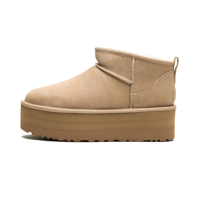 Buty UGG Classic Ultra Mini na platformie Sand (damskie)